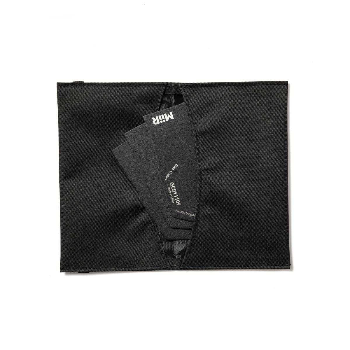pourigami-a2 WebPDP-Pourigami_Black_Case__POG2SN00002_Studio_Open.jpg