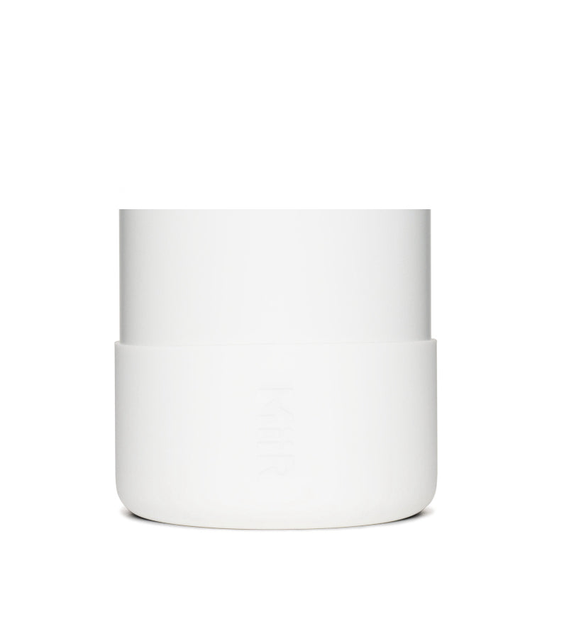 silicone-boot-l0 Silicone_Boot_32oz_42oz_White_Studio_0821_On_Bottle_7c7df284-5bee-4f24-a031-14b02db7328f__SLB1PN34001.jpg