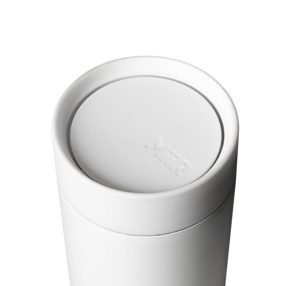 360-lid-m5 WebPDP-360_Lid_White__3602PNWM001_X2Studio_Closeup_Closed.jpg
